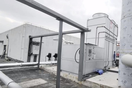 小型低温冷冻机工作原理、特点和使用方法