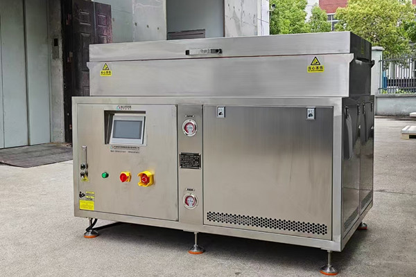 yl6809永利-152℃超低温淬火冷冻箱，极致低温技术开启工业冷冻新时代